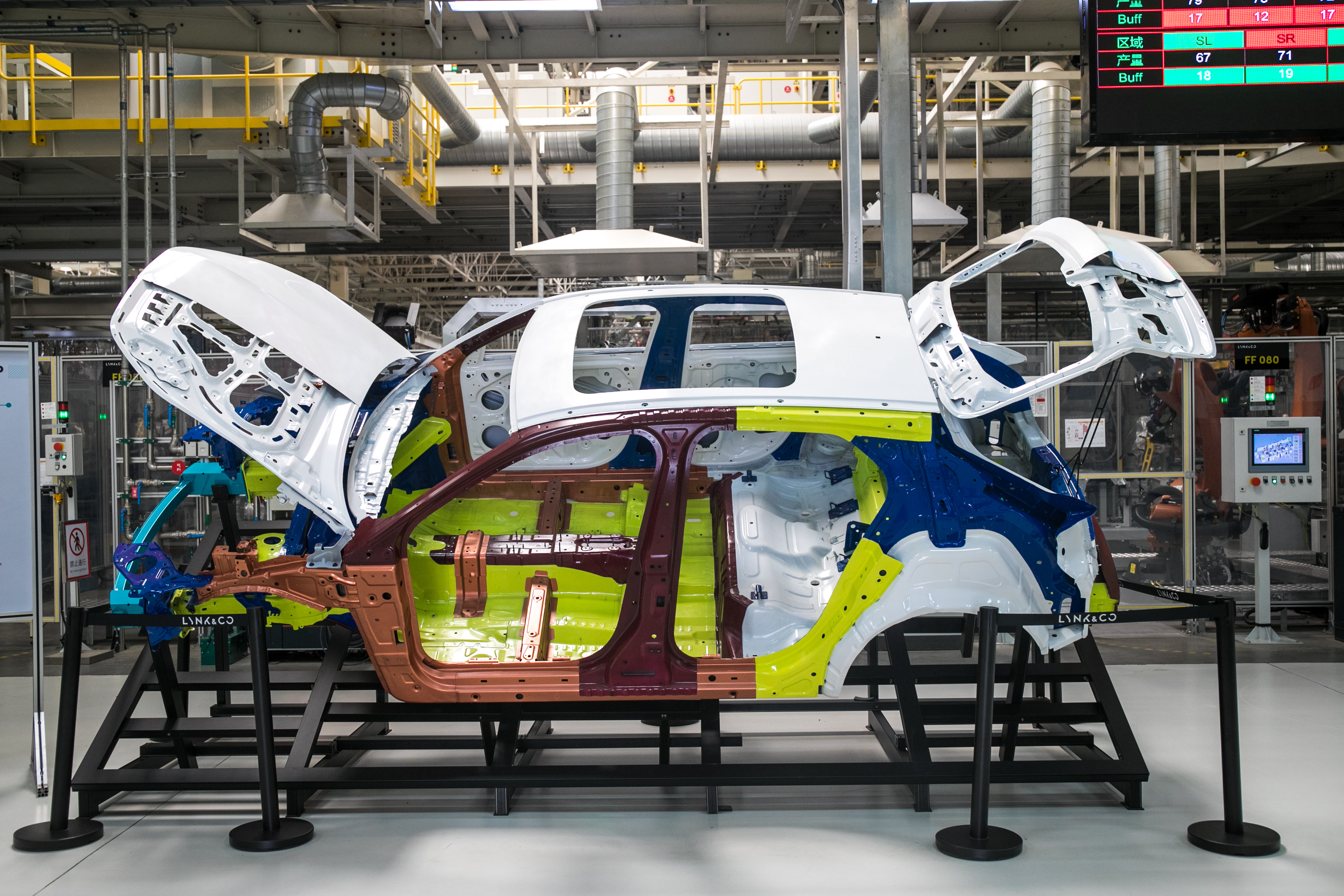 領克汽車張家口工廠 打造“潮流制造”新標桿，賦能汽車零配件產業升級